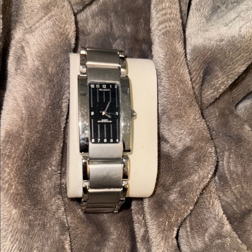Vellaccio Silver Black Rectangular Watch - Picture 3 of 7